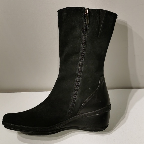 AQUATALIA  'Minnow' Black Suede Wedge Knee Boots: Size 8.5 M - Picture 8 of 15